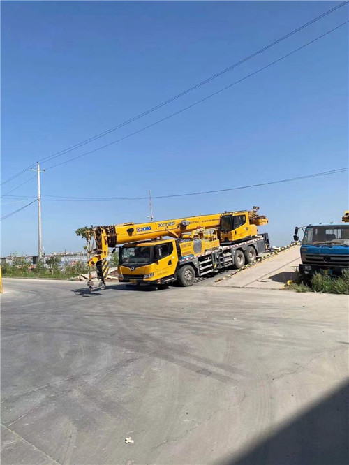 冕宁县吊车作业时，可能会产生哪些额外收费项目？