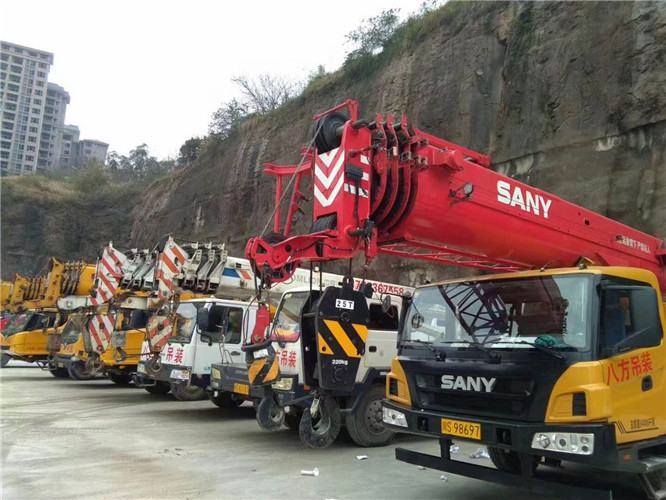 冕宁县吊车出租按什么计费？台班费、单次费、里程费怎么算？